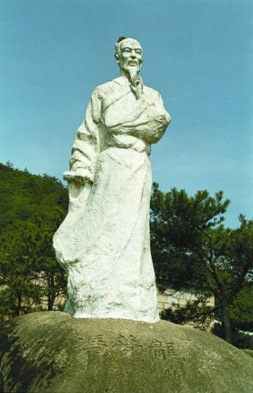 冯梦龙塑像